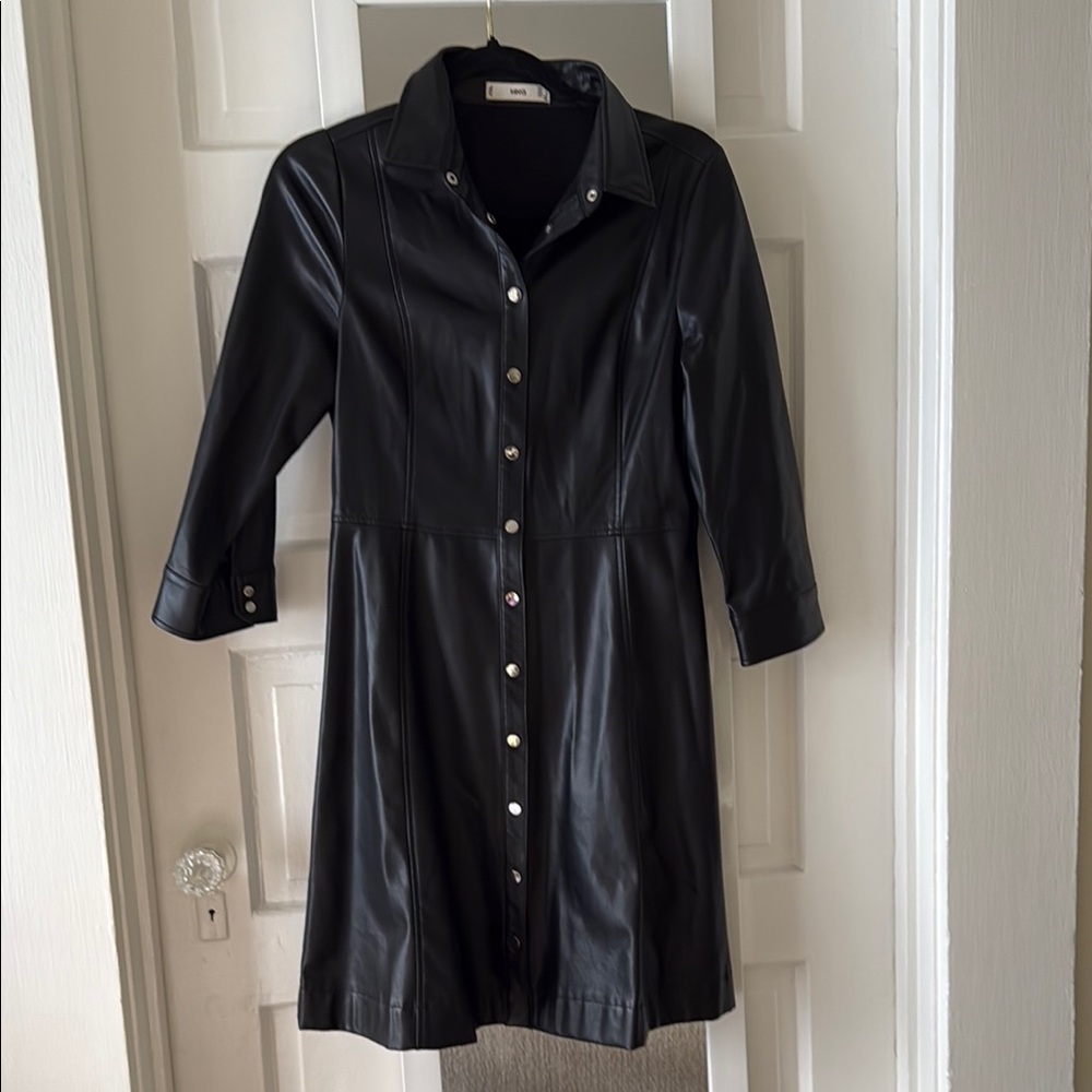 Mango Black Leather Jacket with Fitted Silhouette